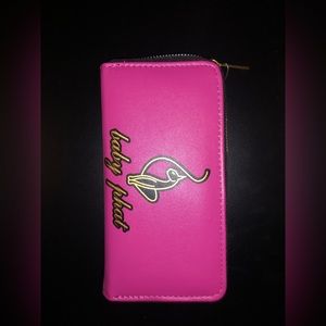 Women’s pink long wallet